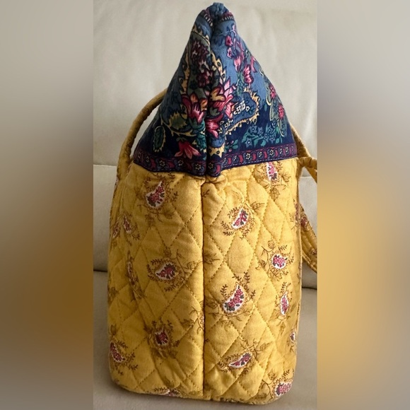 C&F Home Sunbright Quilted Floral Tote Bag - Picture 4 of 10